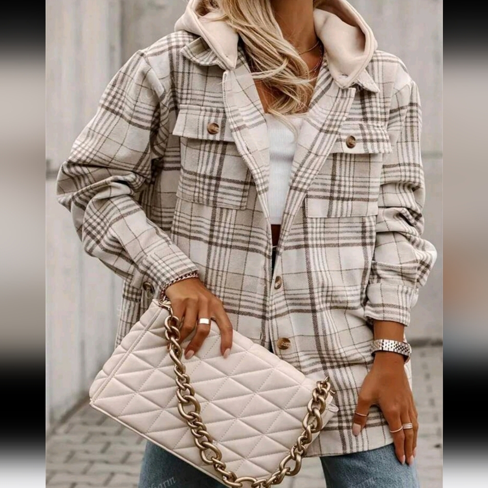 Women's plaid button jacket